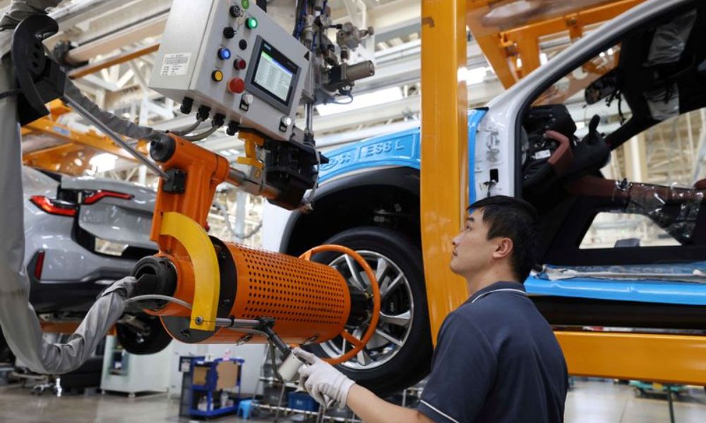China's factory, and services sectors show weakness; need for stimulus